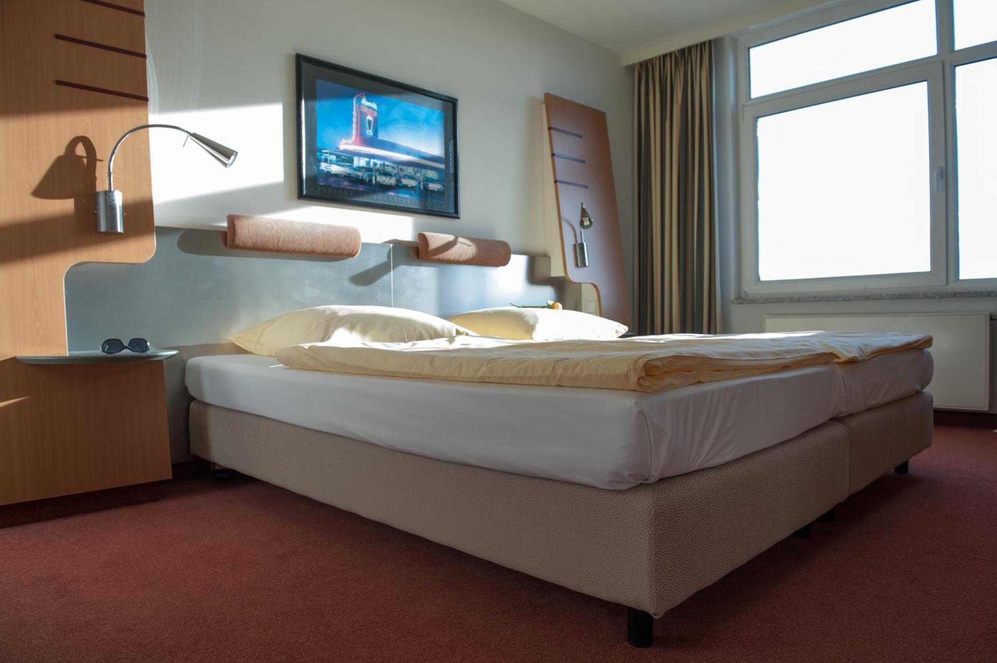 Hotel Motorsport Arena Oschersleben Ngoại thất bức ảnh