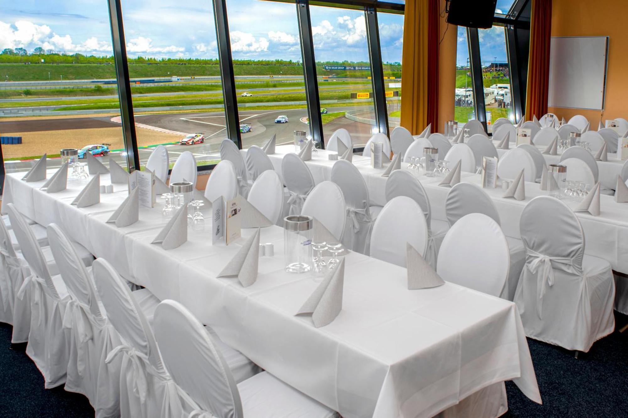 Hotel Motorsport Arena Oschersleben Ngoại thất bức ảnh