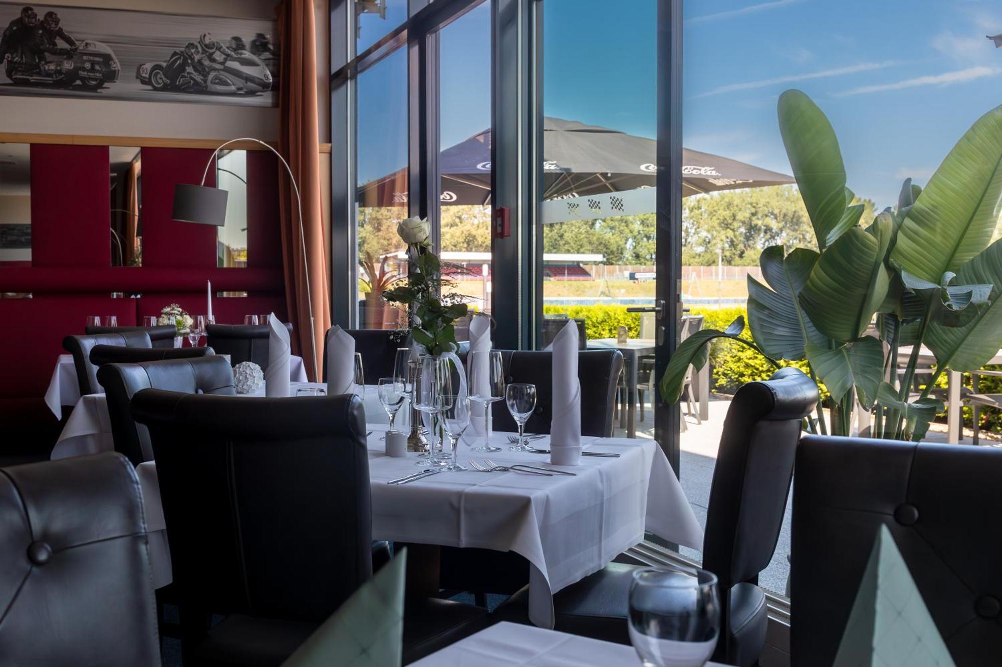 Hotel Motorsport Arena Oschersleben Ngoại thất bức ảnh